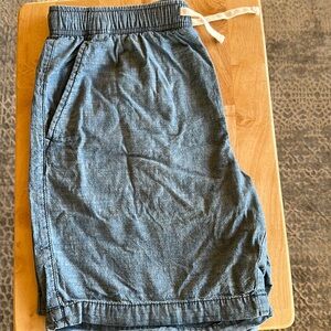 NWOT men’s Old Navy jogger shorts size medium 100% cotton